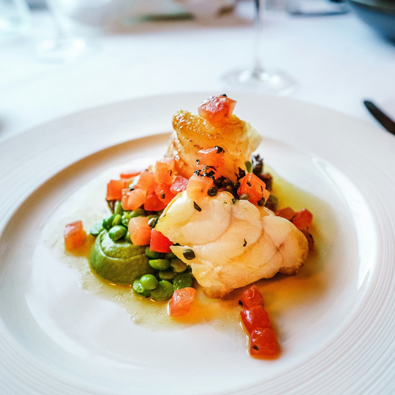 Whole Cooked Lobster with Garnish, 3 lb